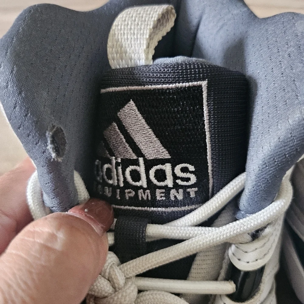 Adidas Kids White and Black  CRAZY 8 Kobe Bryant Sneaker size 6.5